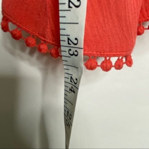 Cupcakes and Cashmere Bettie Cold Shoulder Top - Picture 14 of 14